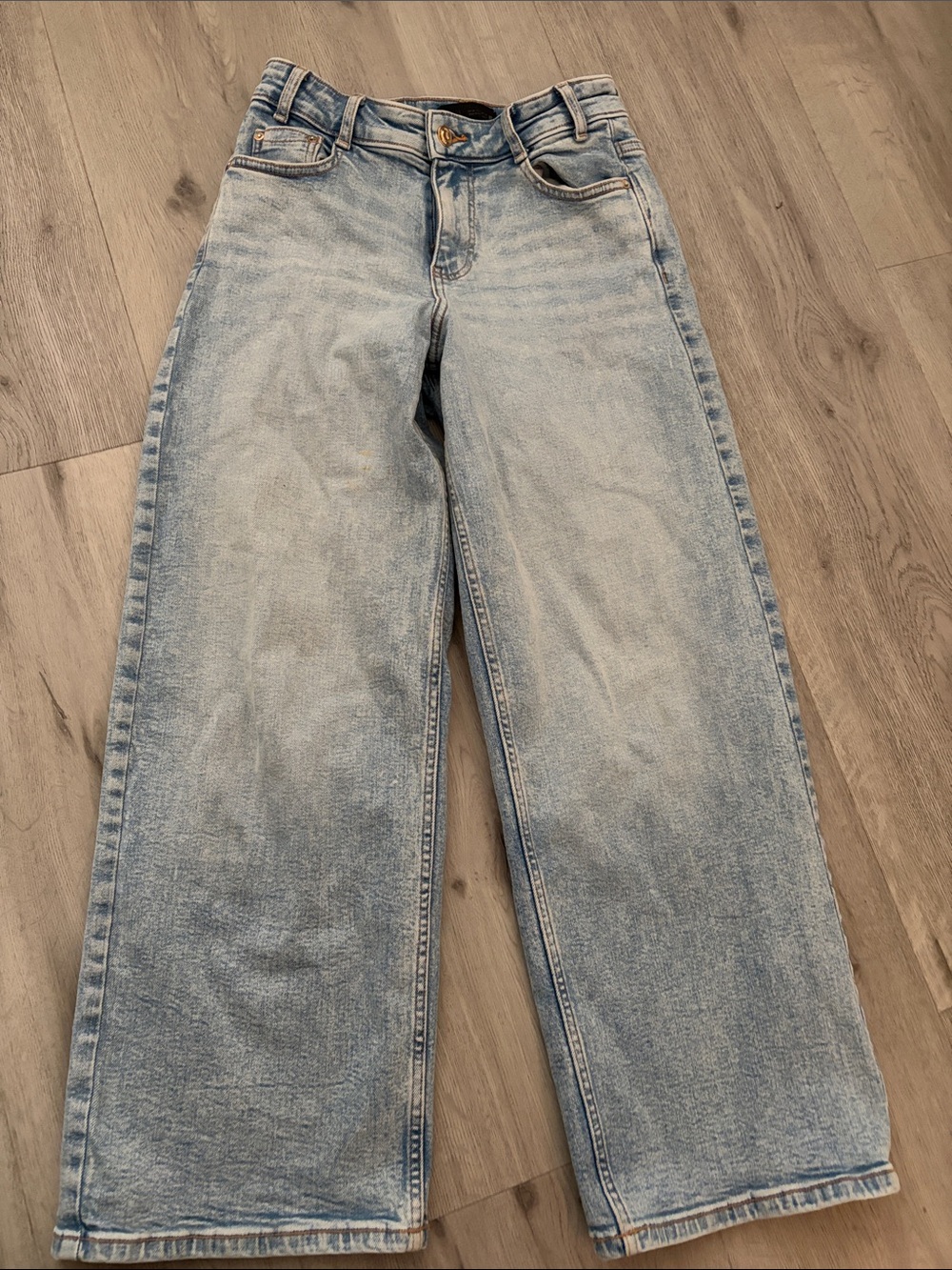 Zara Light Wash straight cropped Jeans